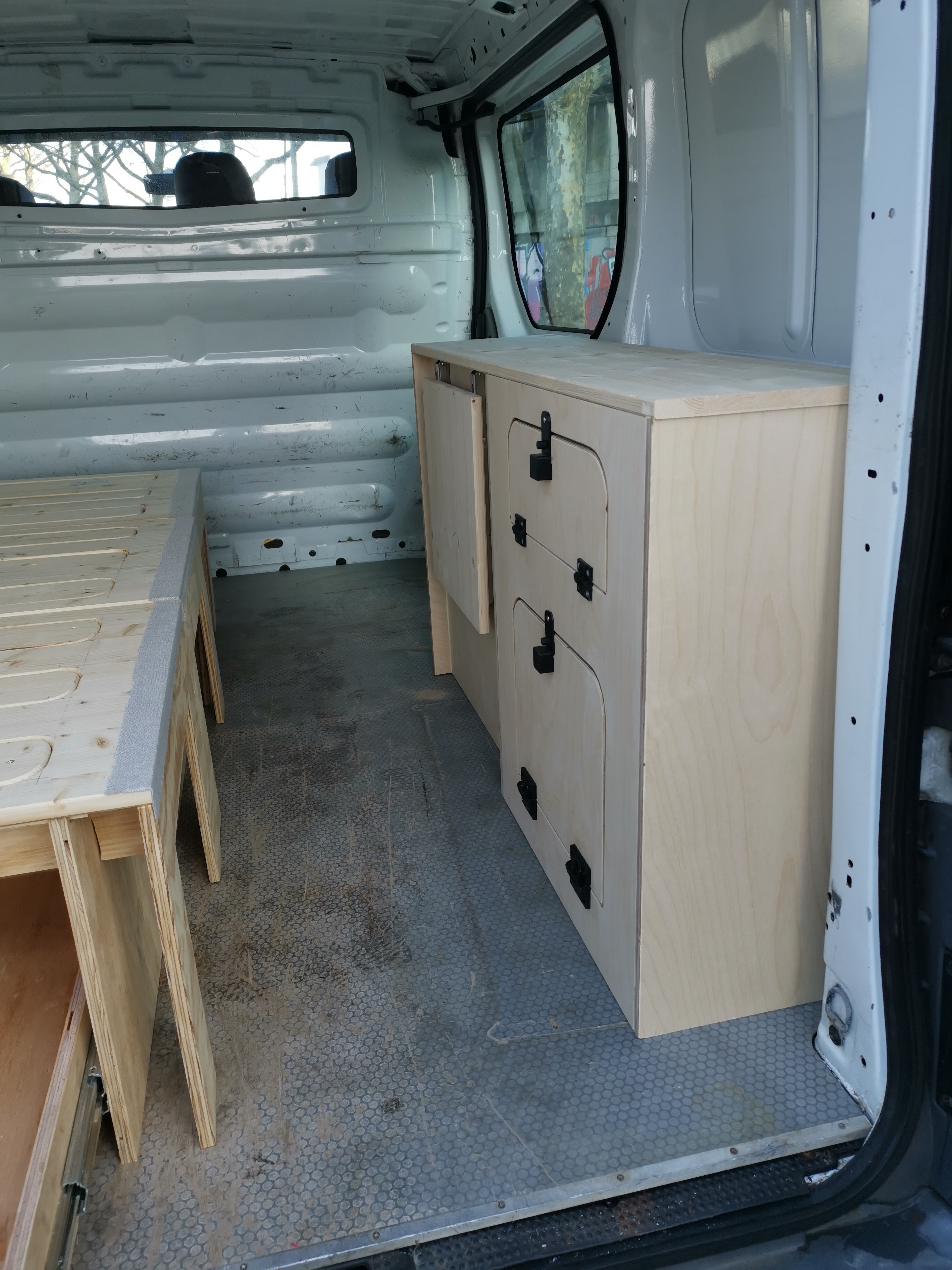 Camper Seitenschrank