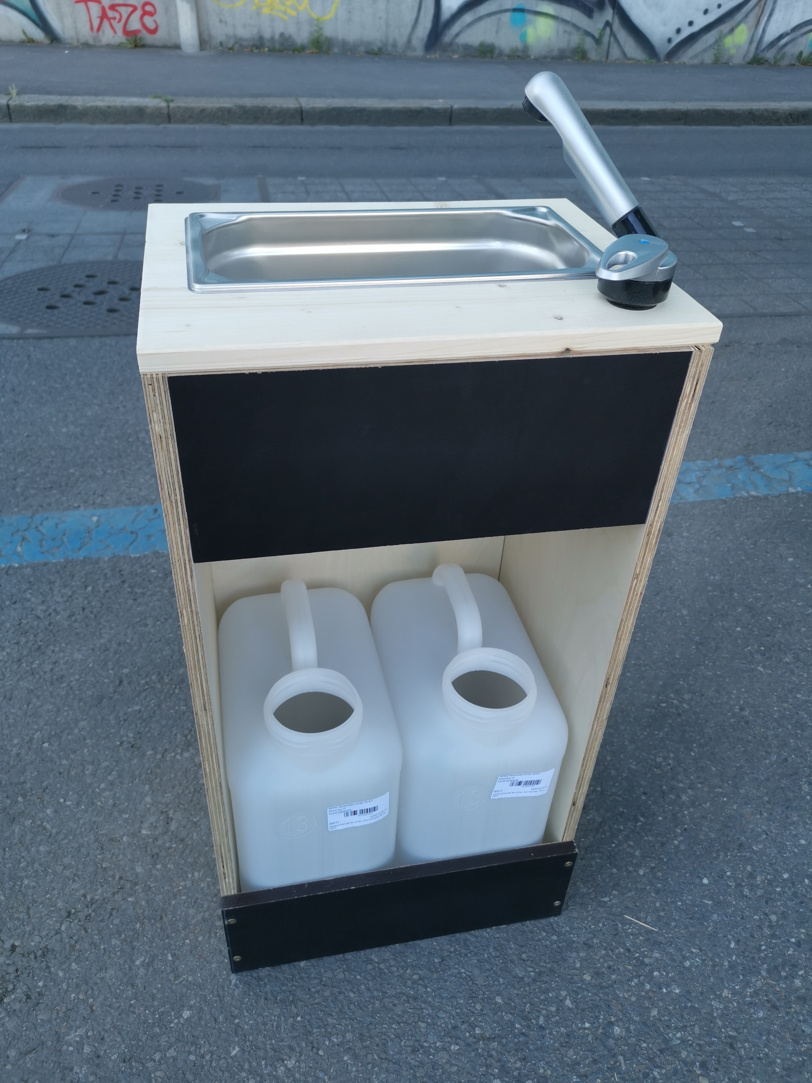 💧 Handgefertigter Wasserschrank für Camper, Van & Wohnmobil 💧 